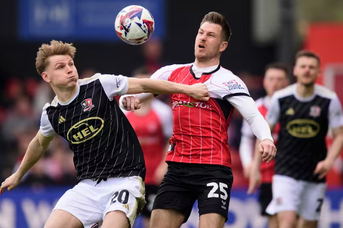 Lincoln City 0, Exeter City 0