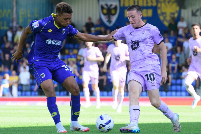 AFC Wimbledon 2, Lincoln City 0