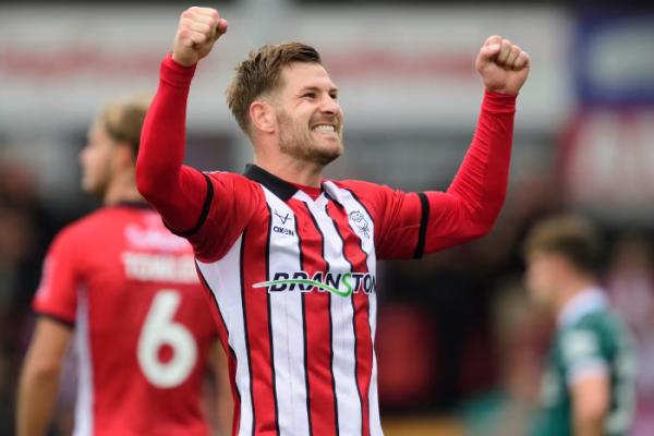 Collins’ City contract extended