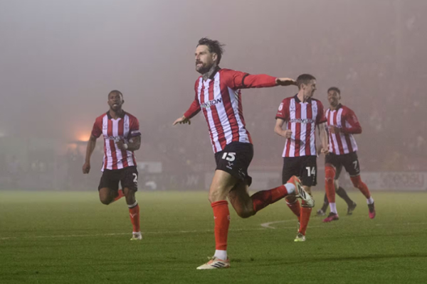 Lincoln City 2, Cardiff City 1