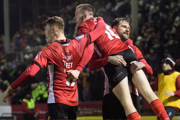 Lincoln City 3, Bradford City 0