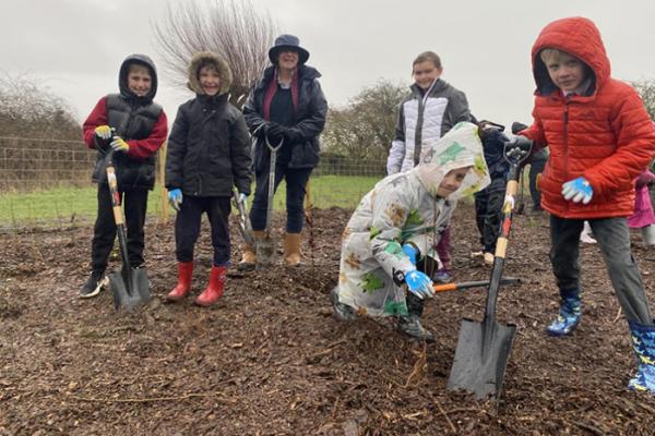 Pupils help with North Hykeham tree planting