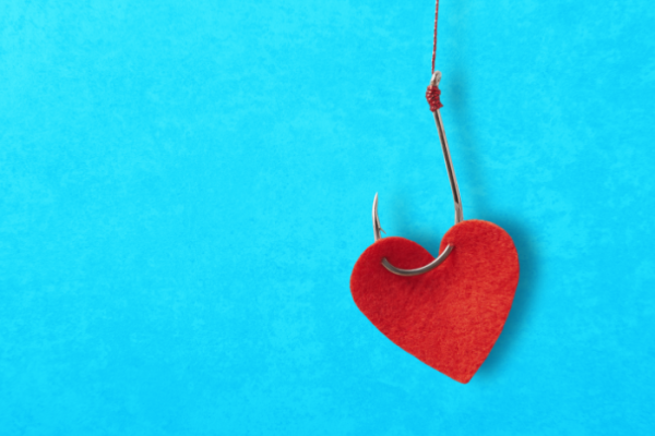 Romance fraud victims lose £900,000