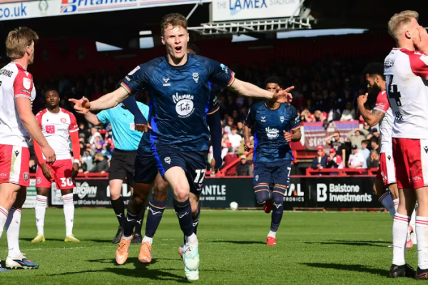 Stevenage 2, Lincoln City 2