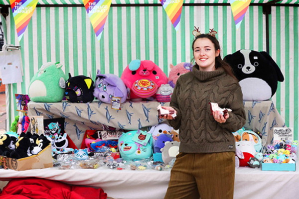 Teen entrepreneurs offer festive fare at Cornhill Market