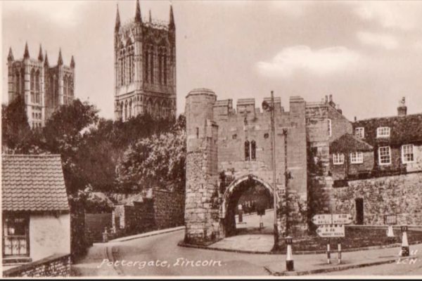 Watch 20 minutes of pure nostalgia